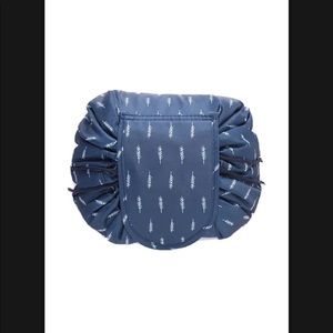 Drawstring makeup bag
